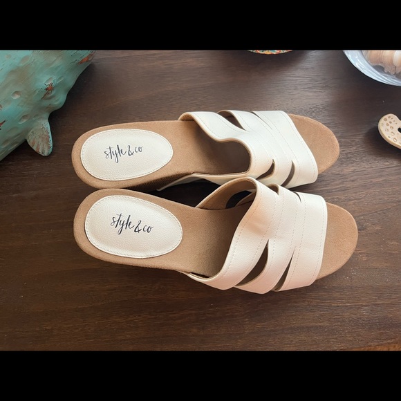 Style & Co. slide on wedges - Picture 2 of 3